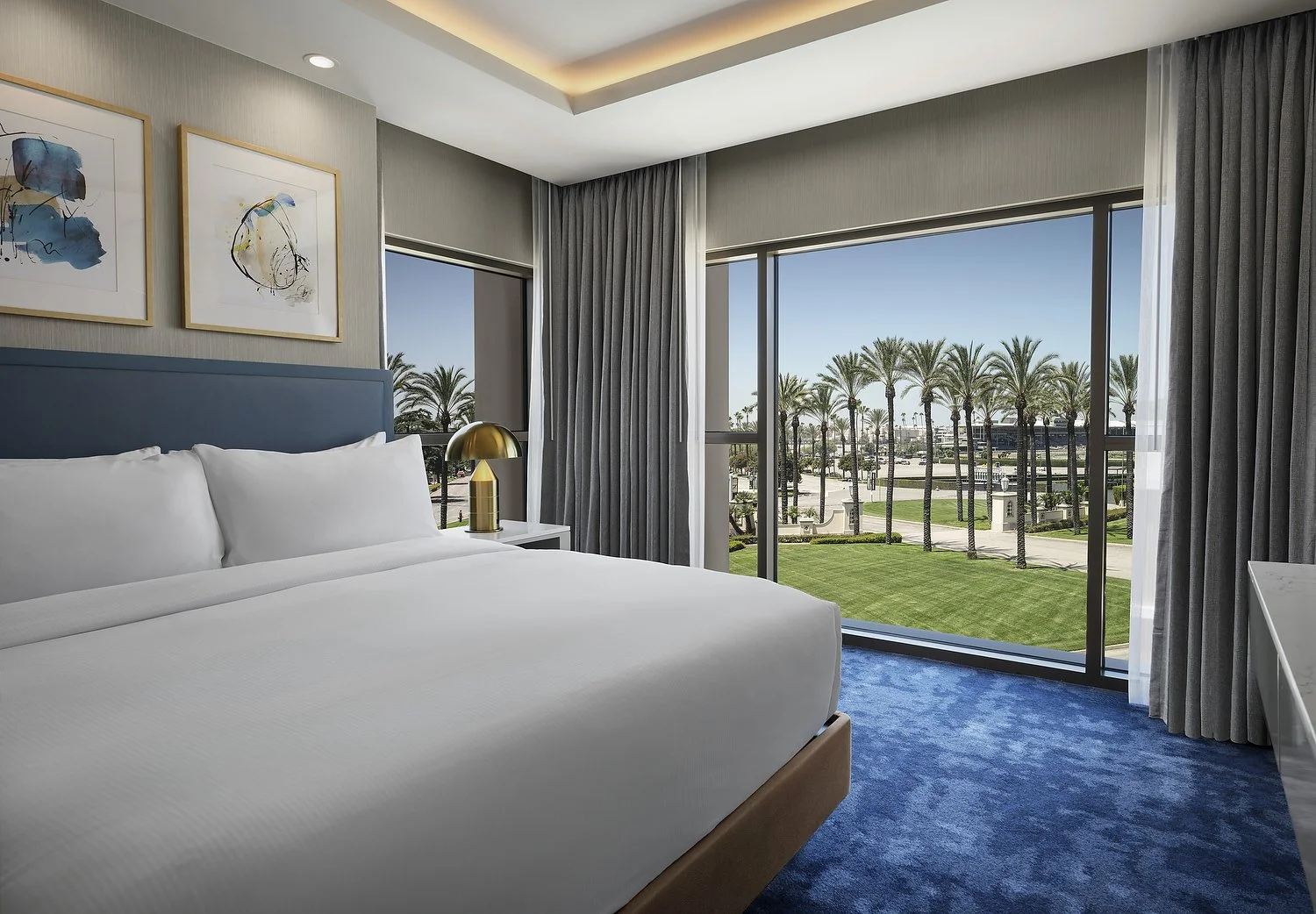 Arcadia Hillton room 578 1 bedroom king bedroom.JPG