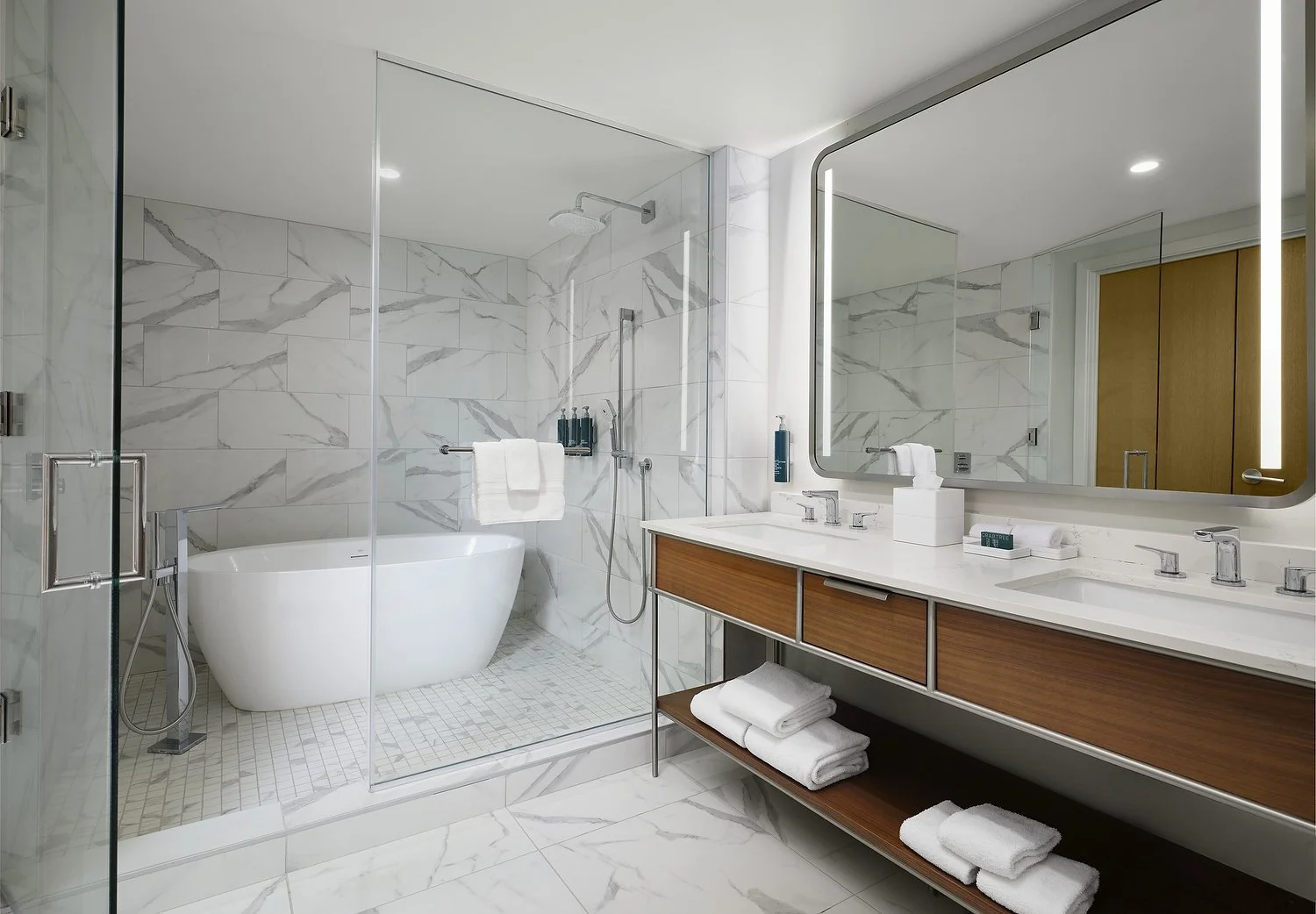 Arcadia Hillton room 578 1 bedroom suite bath.JPG