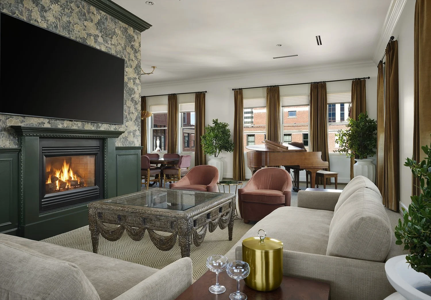 Davenport Hotel B1 v3.JPG
