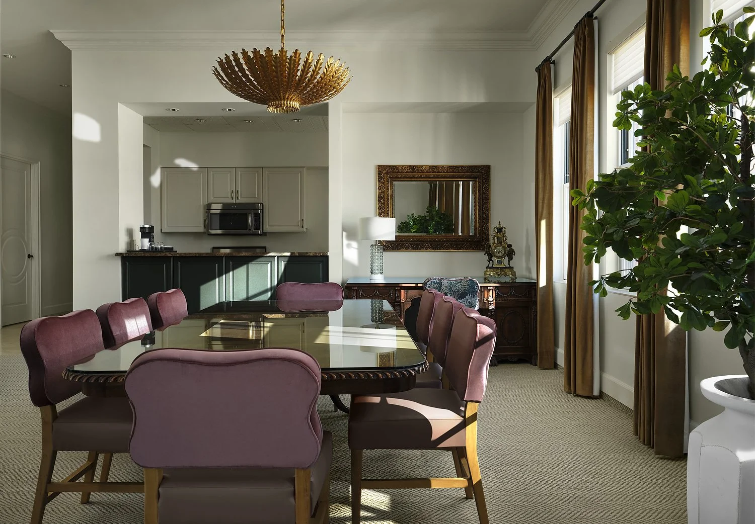Davenport Hotel Presidential suite Dining  area_kitchen (1).JPG