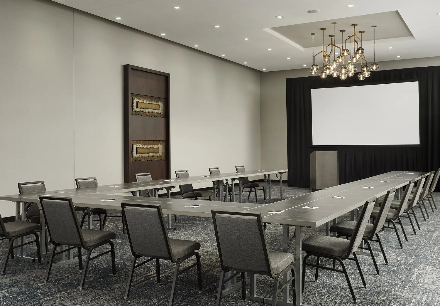 U-shape meeting room wachusett A v2.JPG