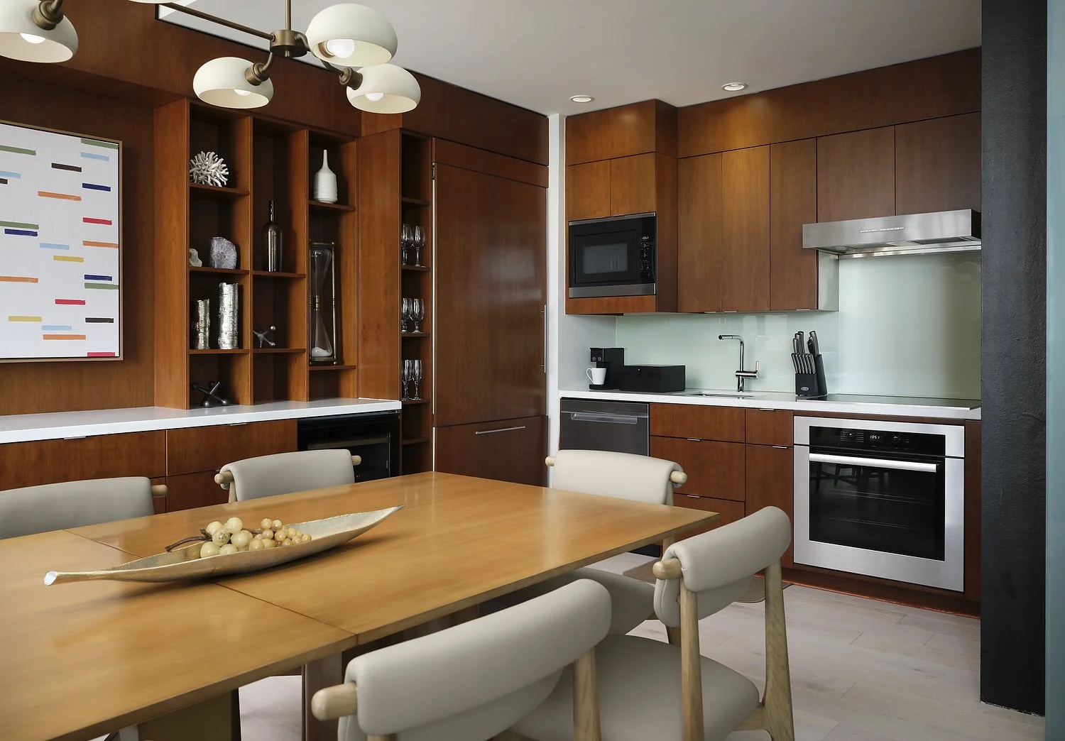 2105 presidential kitchen.JPG