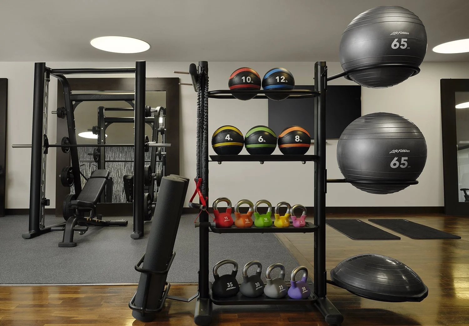 GYM YOGA BALLS.JPG