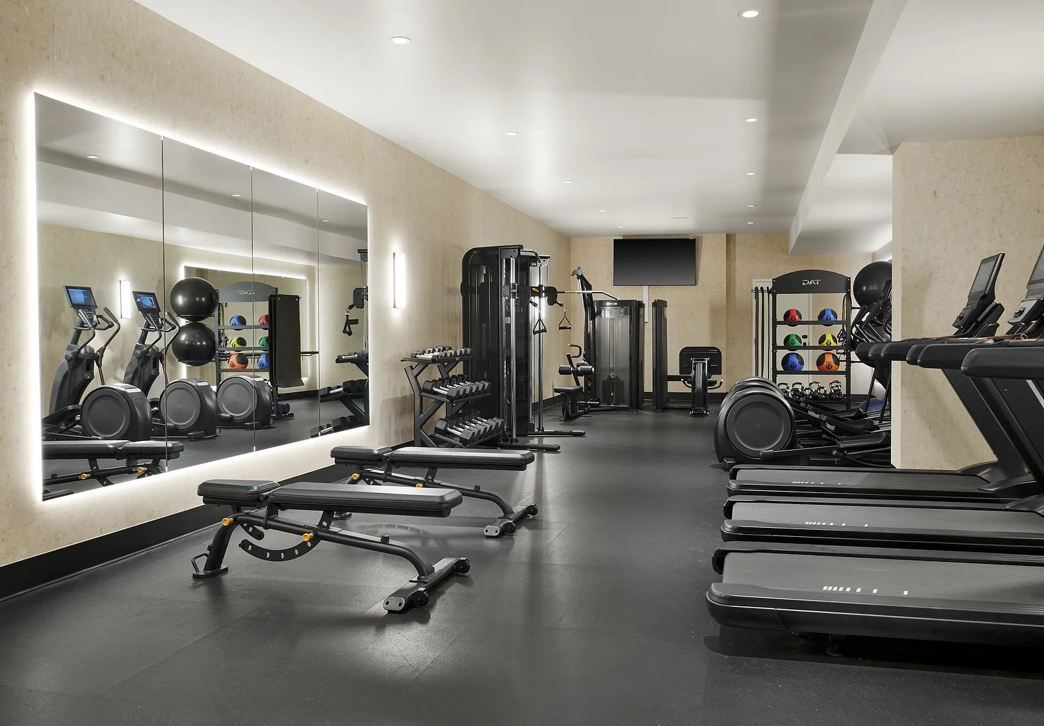 seattle fitness center 2.JPG