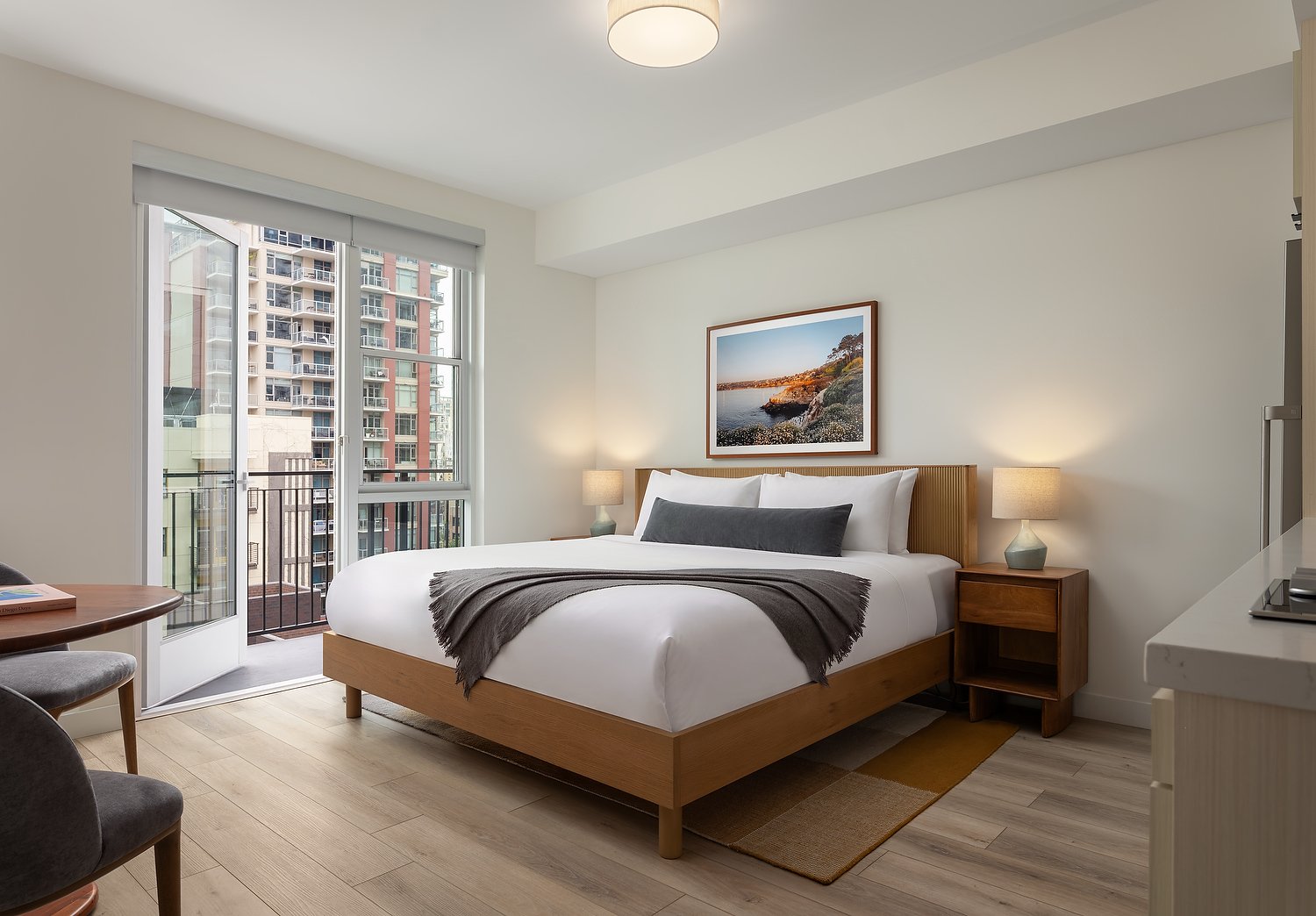 San Diego Hilton Margot rm 619 king.JPG