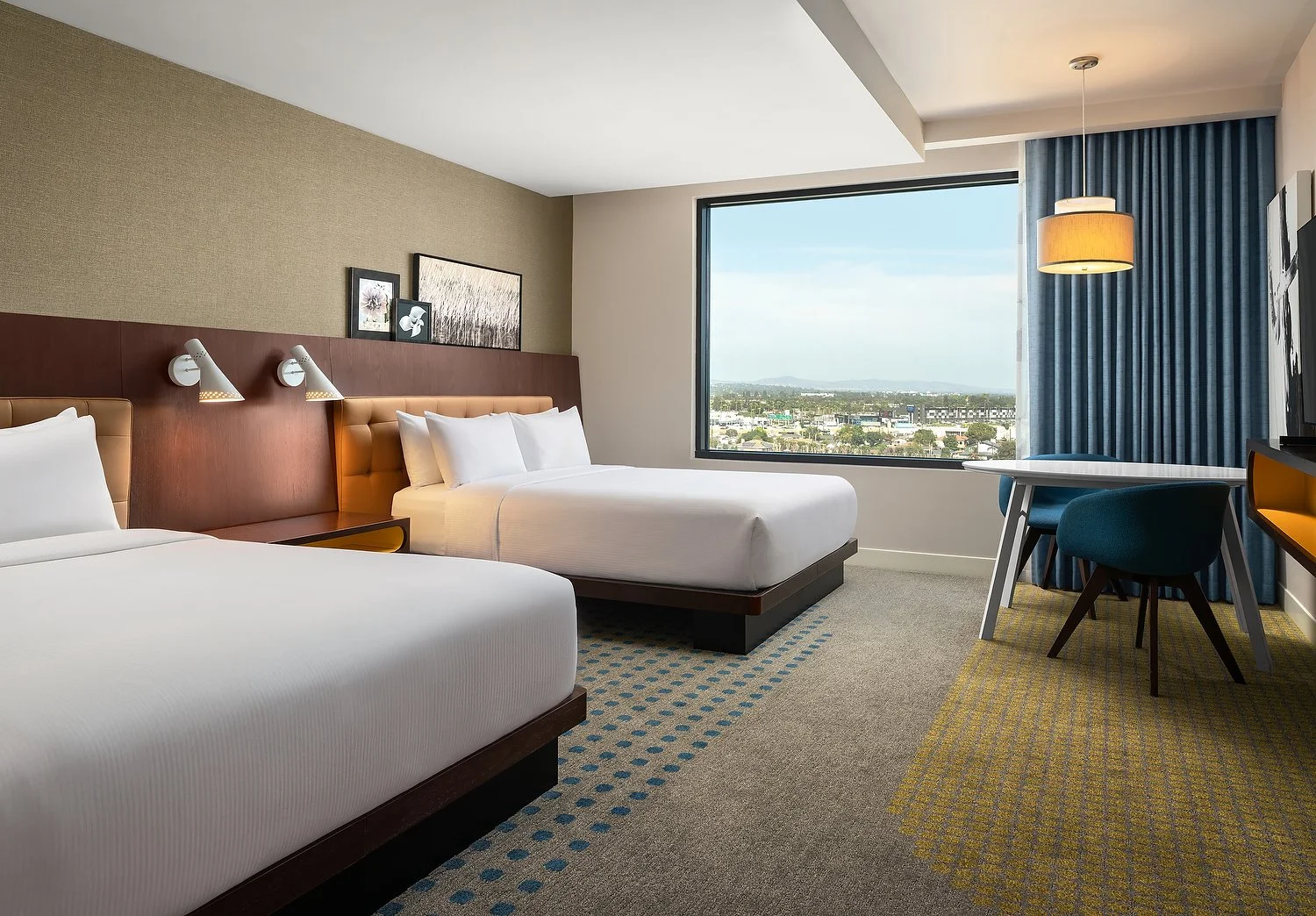 BUENA PARK HILTON - RM 524 - ADA 2 QUEEN.JPG