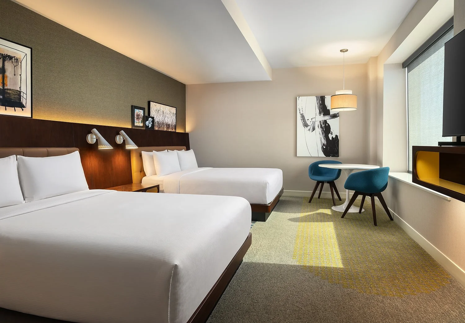 BUENA PARK HILTON - RM 750 - 2 QUEEN.JPG