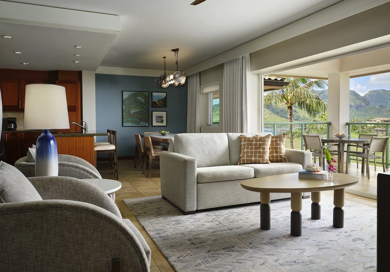KAUAI MARRIOTT room 1412 Oces 2 bedroom oceanview living dining.JPG