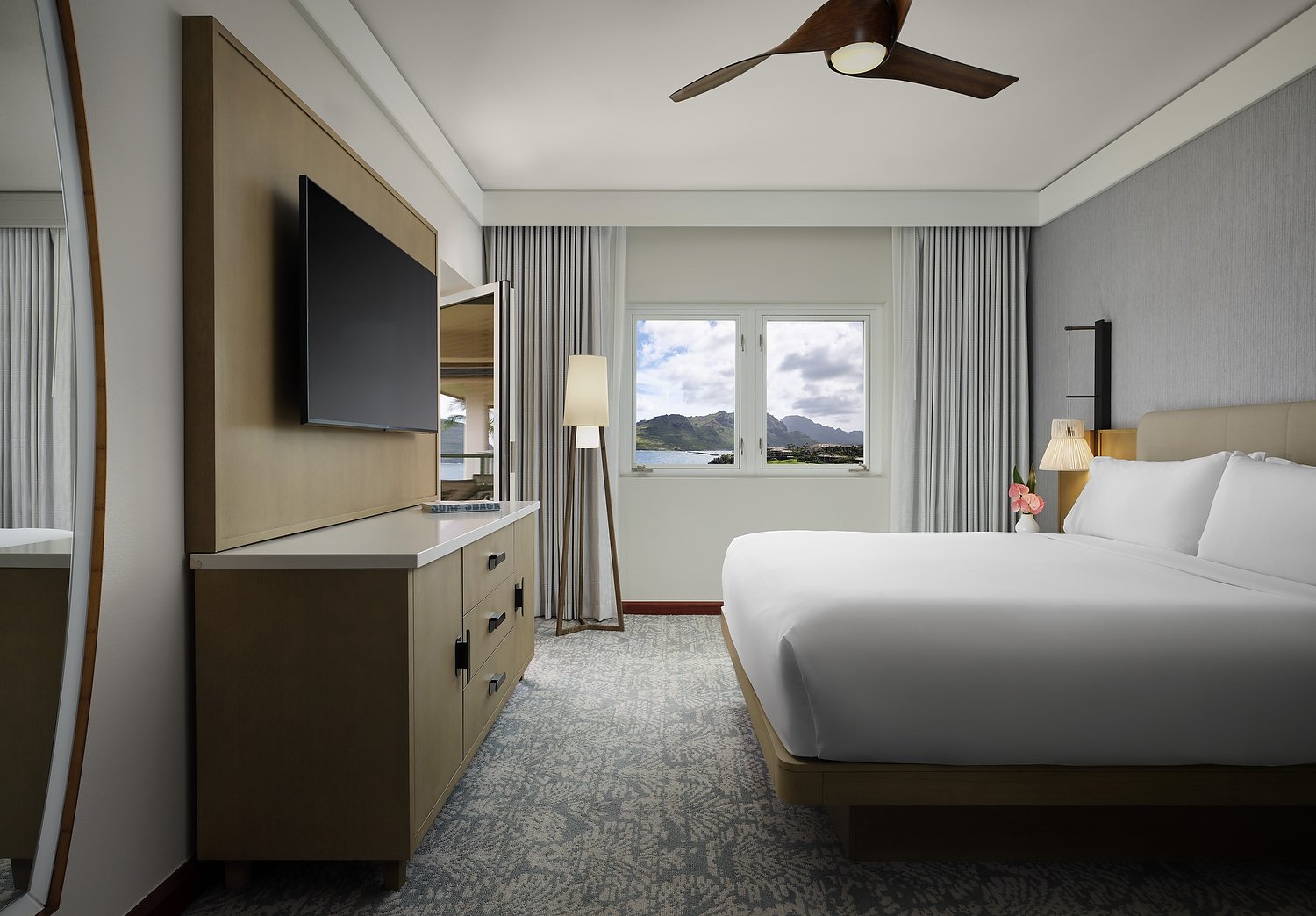 KAUAI MARRIOTT room 1412 oces 2 bedroom oceanview master bedroom 1.JPG