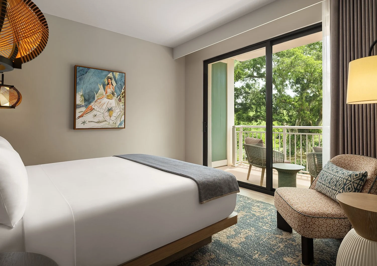 KAUAI HILTON - RM 203 KING SUITE BEDROOM1.JPG