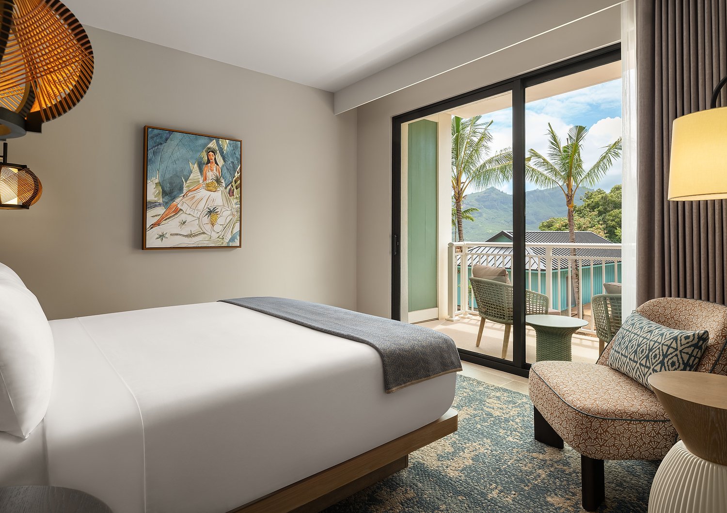 KAUAI HILTON - RM 203 KING SUITE BEDROOM.JPG
