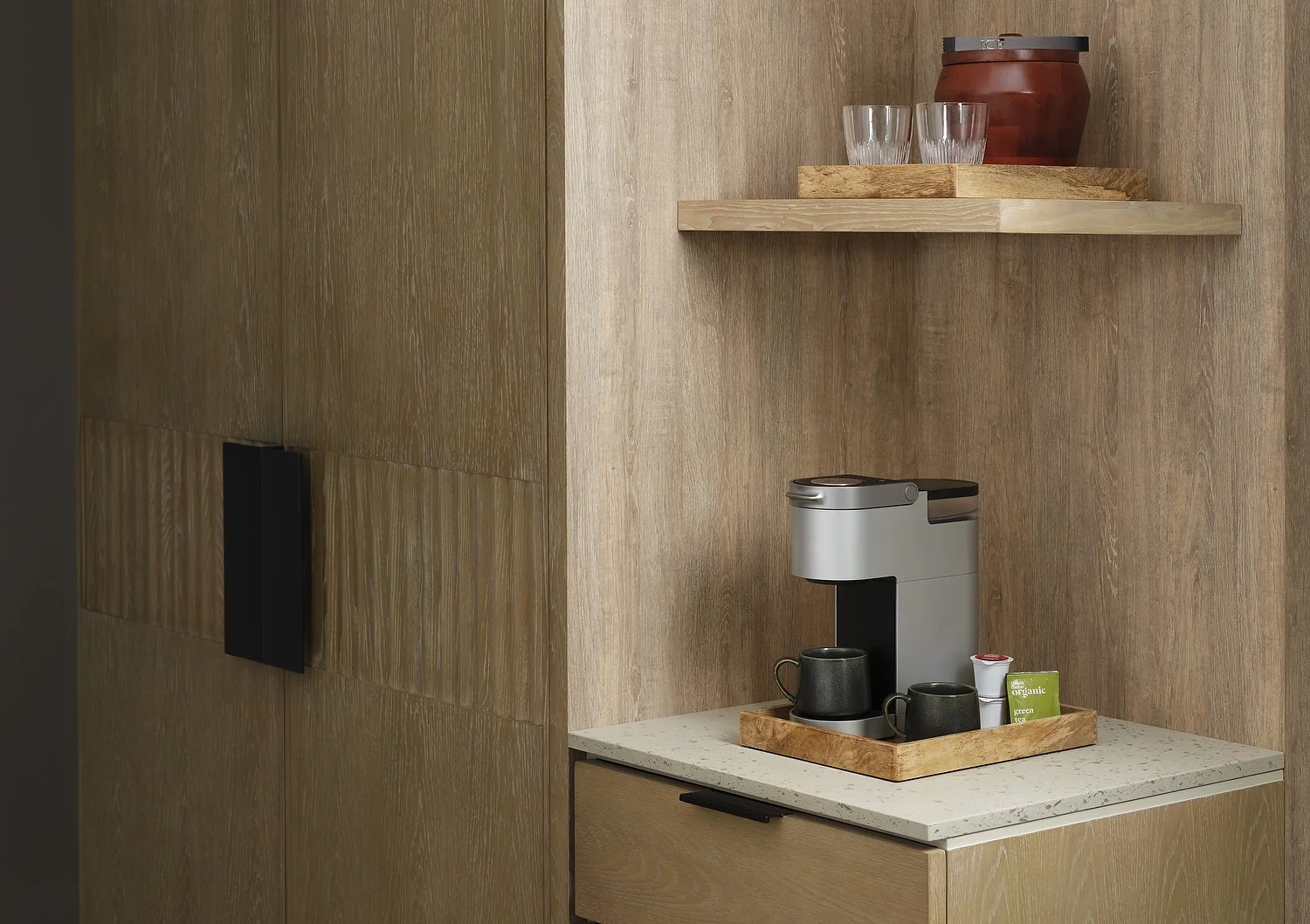 KAWAI HILTTON room 209 king amenities.JPG