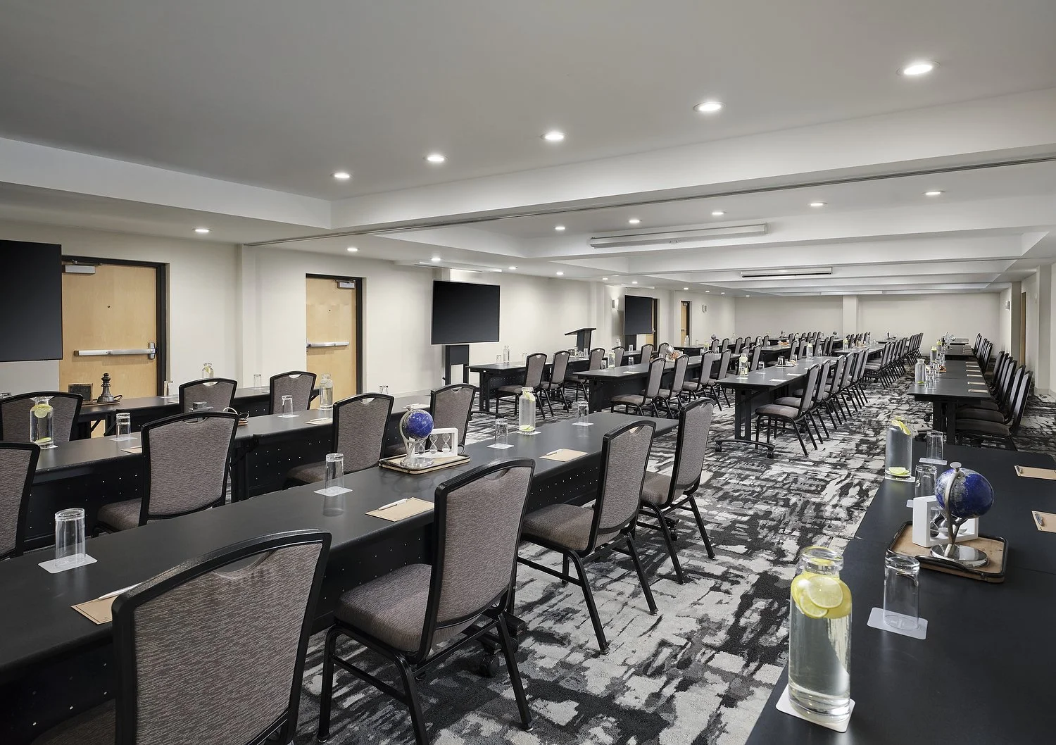 MINNEAPOLIS RENAISSANCE meeting room D v3.JPG