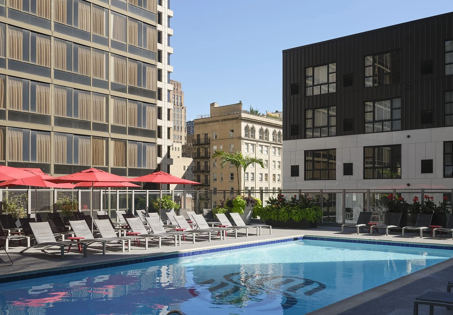 Sonesta Philly pool 8.JPG