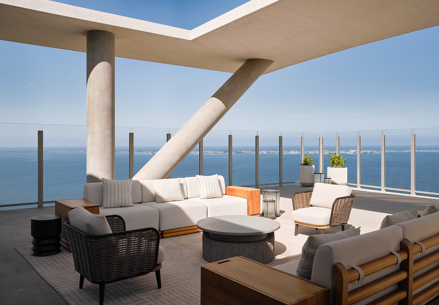 GL_SANGE_rm22013_penthouse_balcony.JPEG