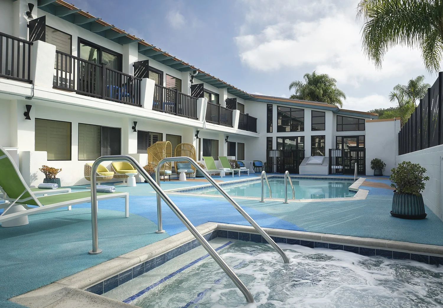 Solana Beach VOCO pool.JPG
