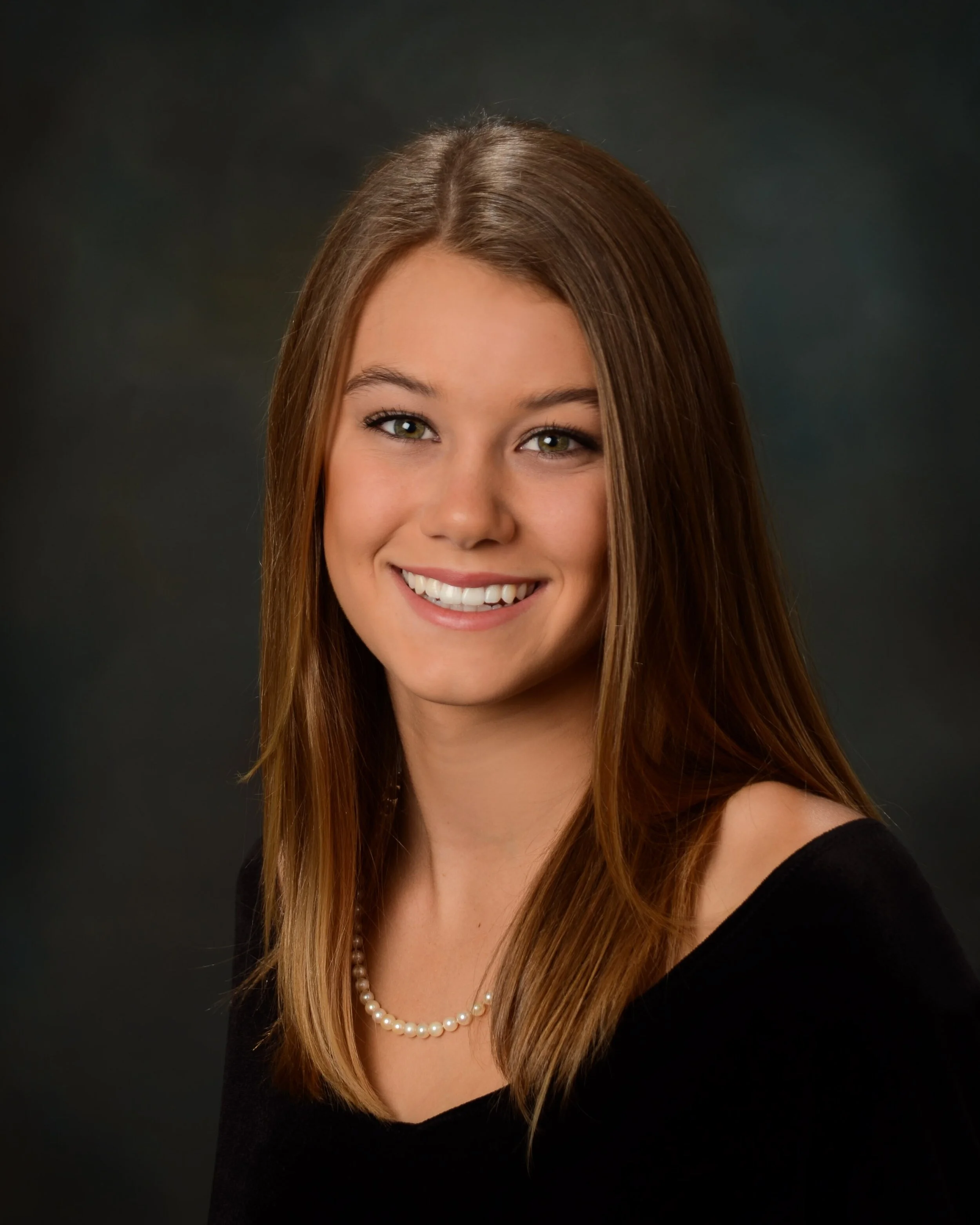 Class of 2021 - Drape & Pearl Portraits appointments