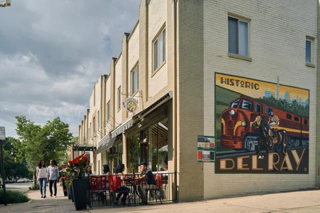 Del_Ray_mural_CREDIT_C_Davidson_for_Visit_Alexandria_720x479_72_RGB_5d5d23d0-f759-415b-aa8e-26cfd2897100.jpg