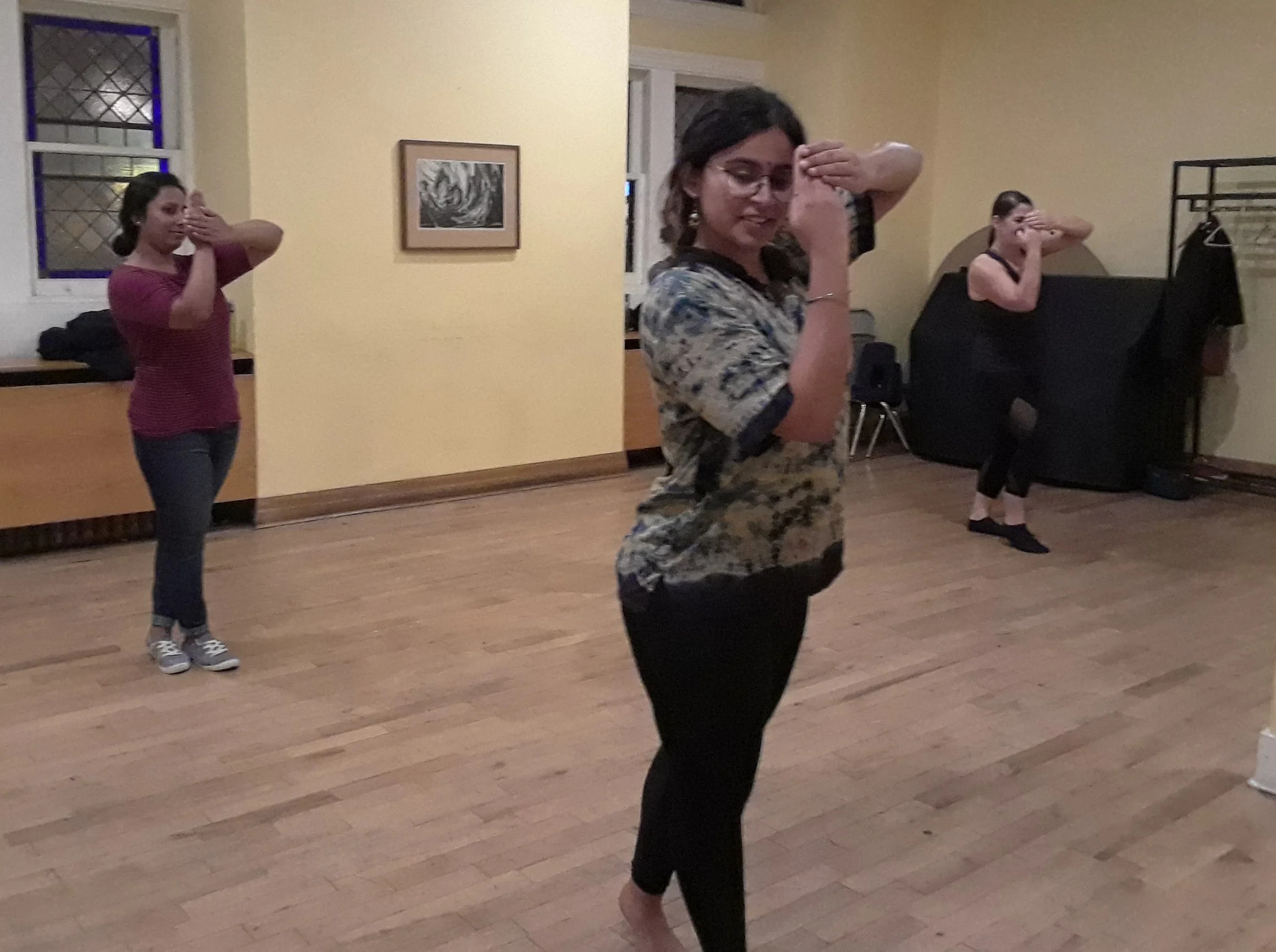 bollywood_and_classical_indian_dance_classes_in_toronto (6).jpg
