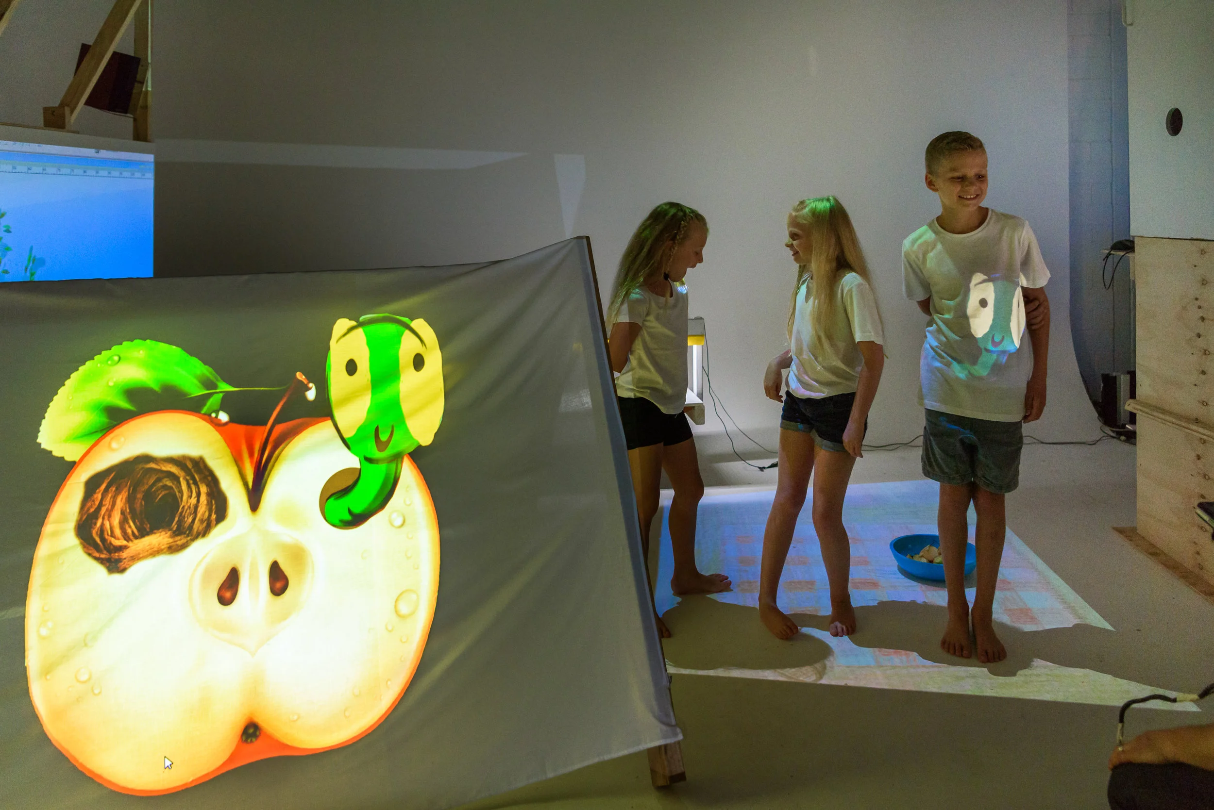 Then everyone wanted to gain empathy for what it was like to be, think and feel like a caterpillar. With a simple wish, Mats turned the cubbyhouse into an apple they could crawl into. Soon they began to explore their close relationships to being an animal and new spaces only a caterpillar would have access to. Saskia pointed out, “We are like animals.”