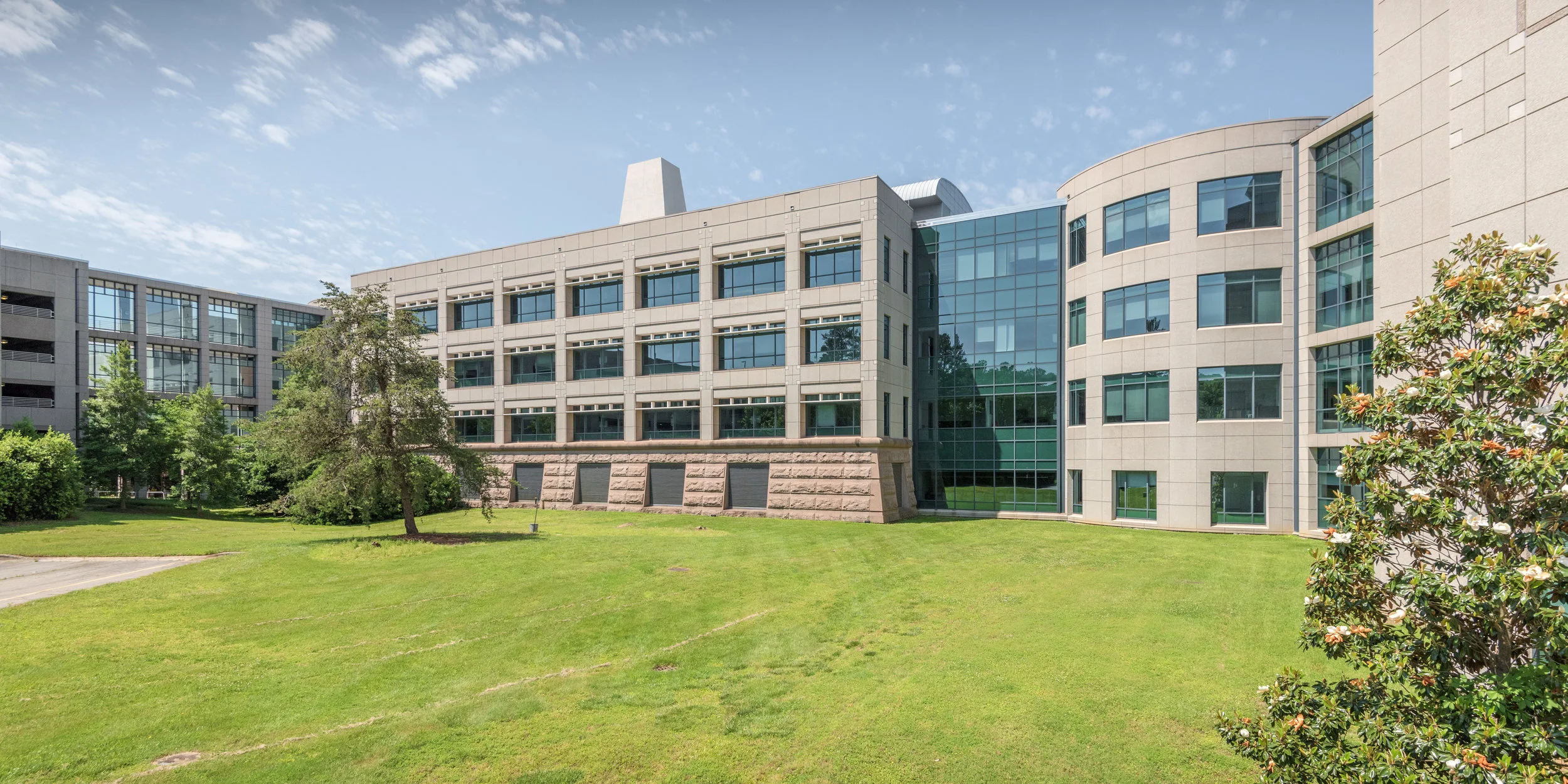 svp-bldg-two-ext-2_1318b-(ZF-10299-84280-1-073).jpg