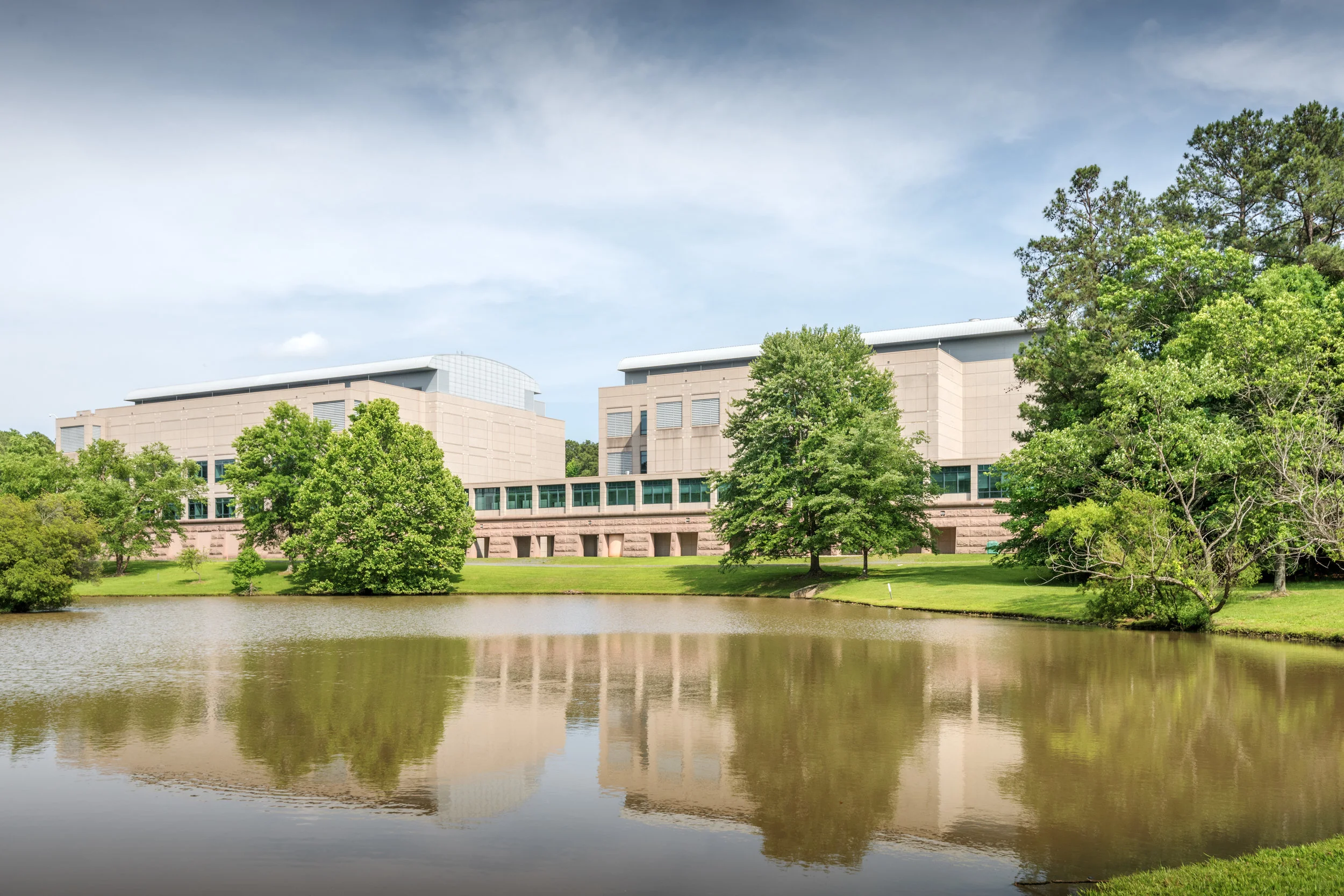 svp-bldg-nine-ext-2_2051-(ZF-10299-84280-1-052).jpg