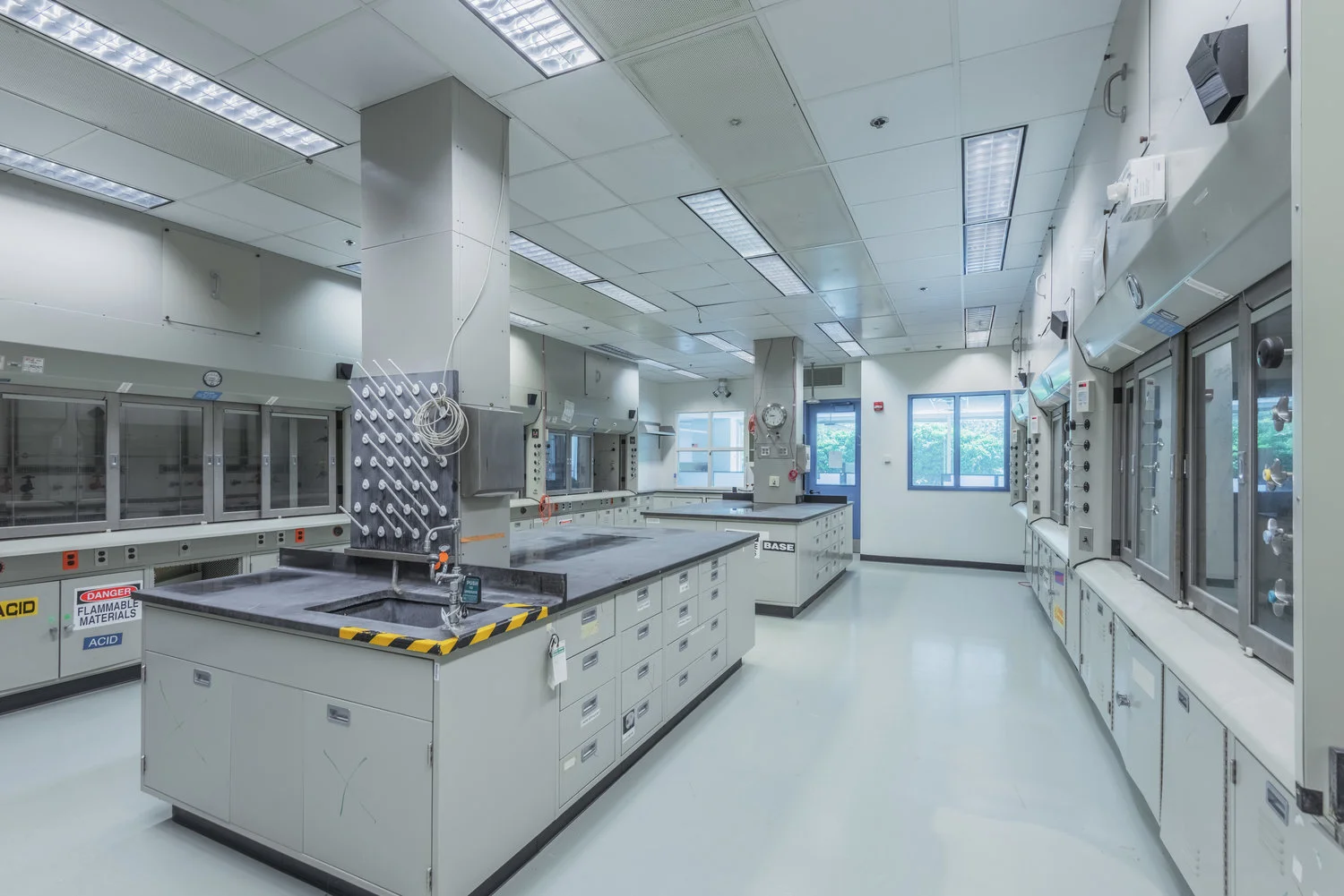 svp-bldg-one-int-2_1650-(ZF-10299-84280-1-062).jpg