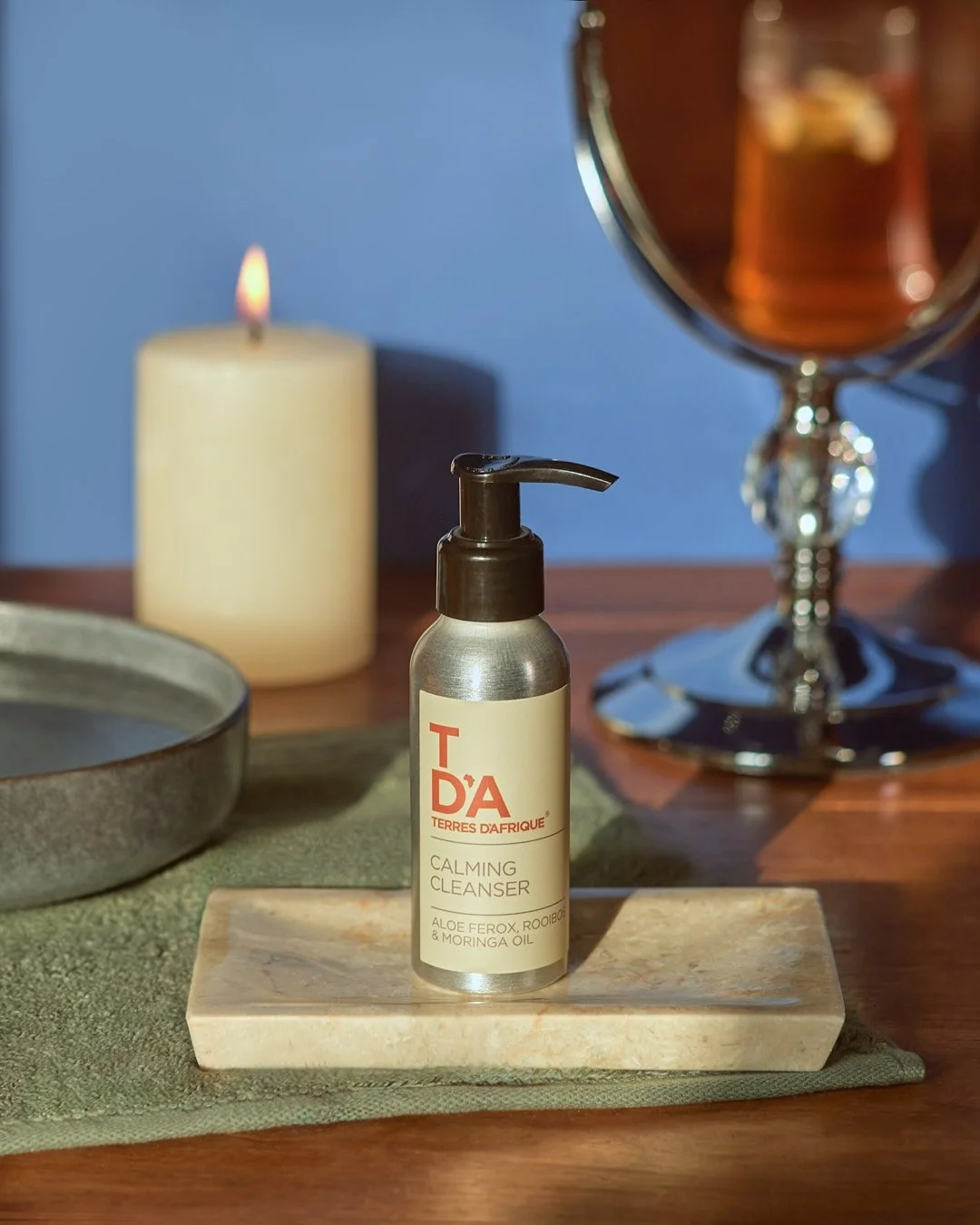 TDA_CalmingCleanser_MGPromo_18May20259103_WithGlass.jpg