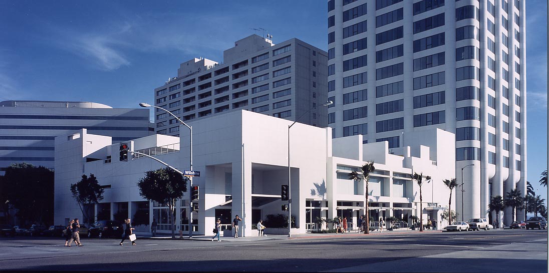120 Wilshire Blvd