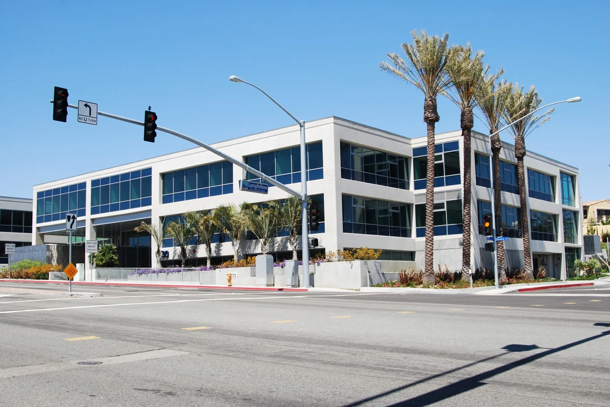 330 S Sepulveda Blvd