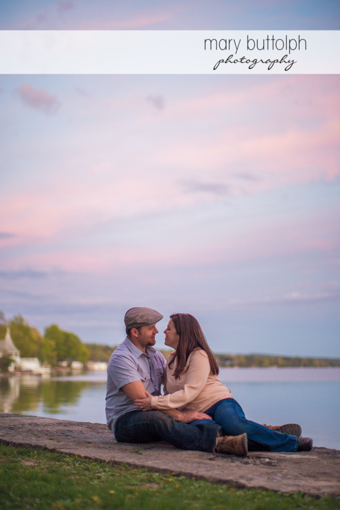 Couple show their romantic side by the lake at Skaneateles Engagement