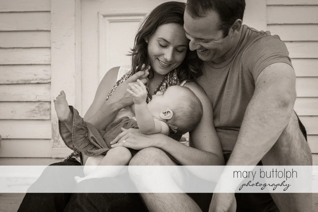 Couple spend quality time with their baby girl at Skaneateles Family