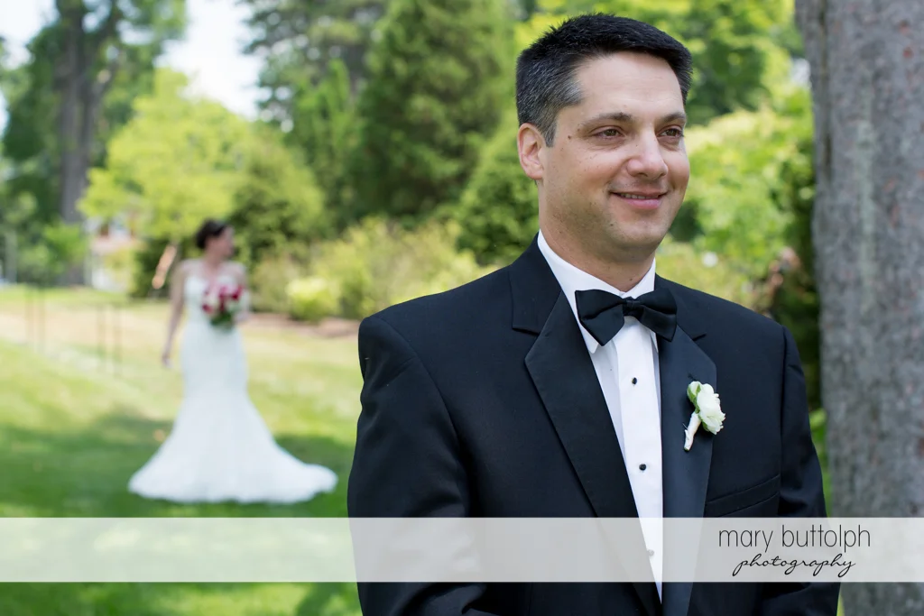 Couple in the garden at the Inns of Aurora Wedding