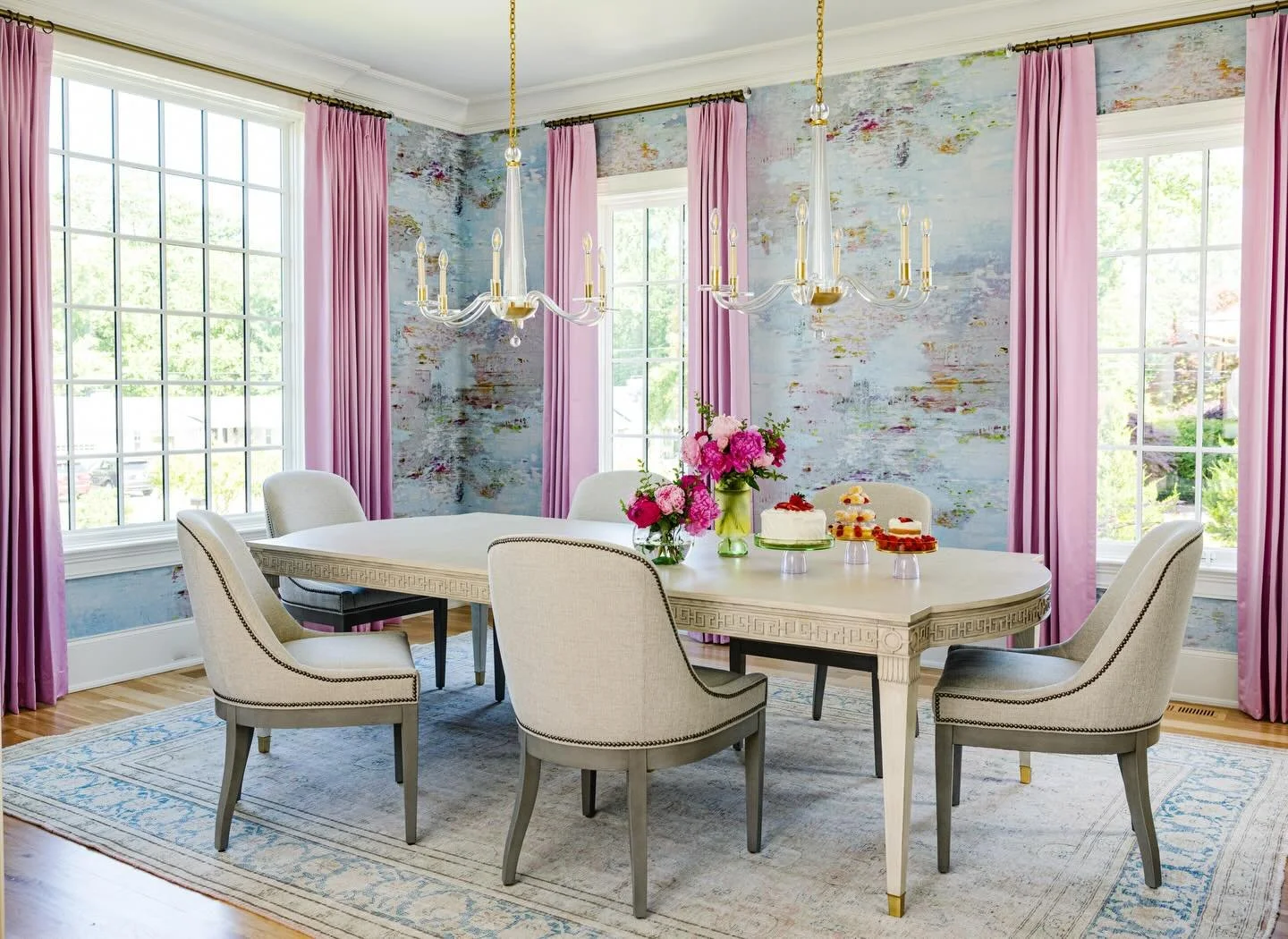 We hope your Valentine&rsquo;s Day is as sweet as this dining room scene from our Pretty in Pink project: full of flowers, love, and of course, finished with plenty of pink.

📸: @annarouth 

#rouxmacneillstudio #valentinesday #ncdesigner #prettyinpi