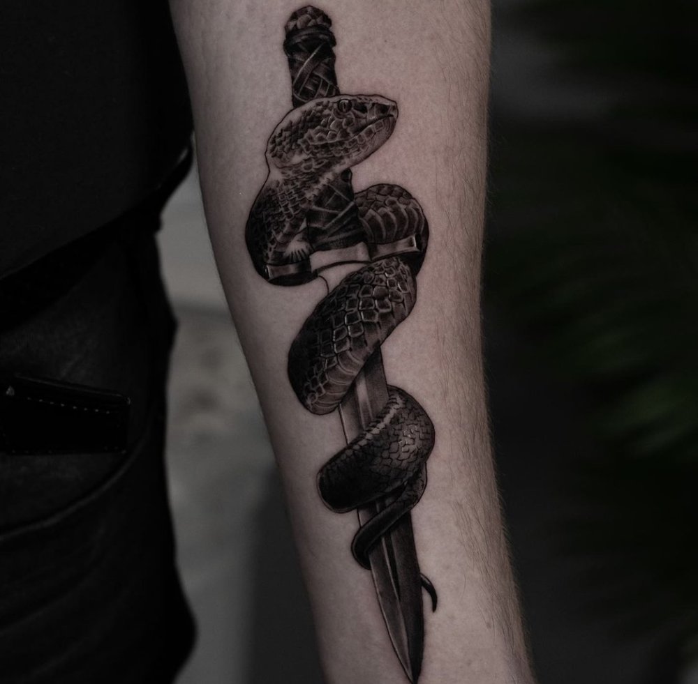 Tim Miller — The Iron Dahlia Tattoo Lounge Tim Miller — The Iron Dahlia Tattoo Lounge