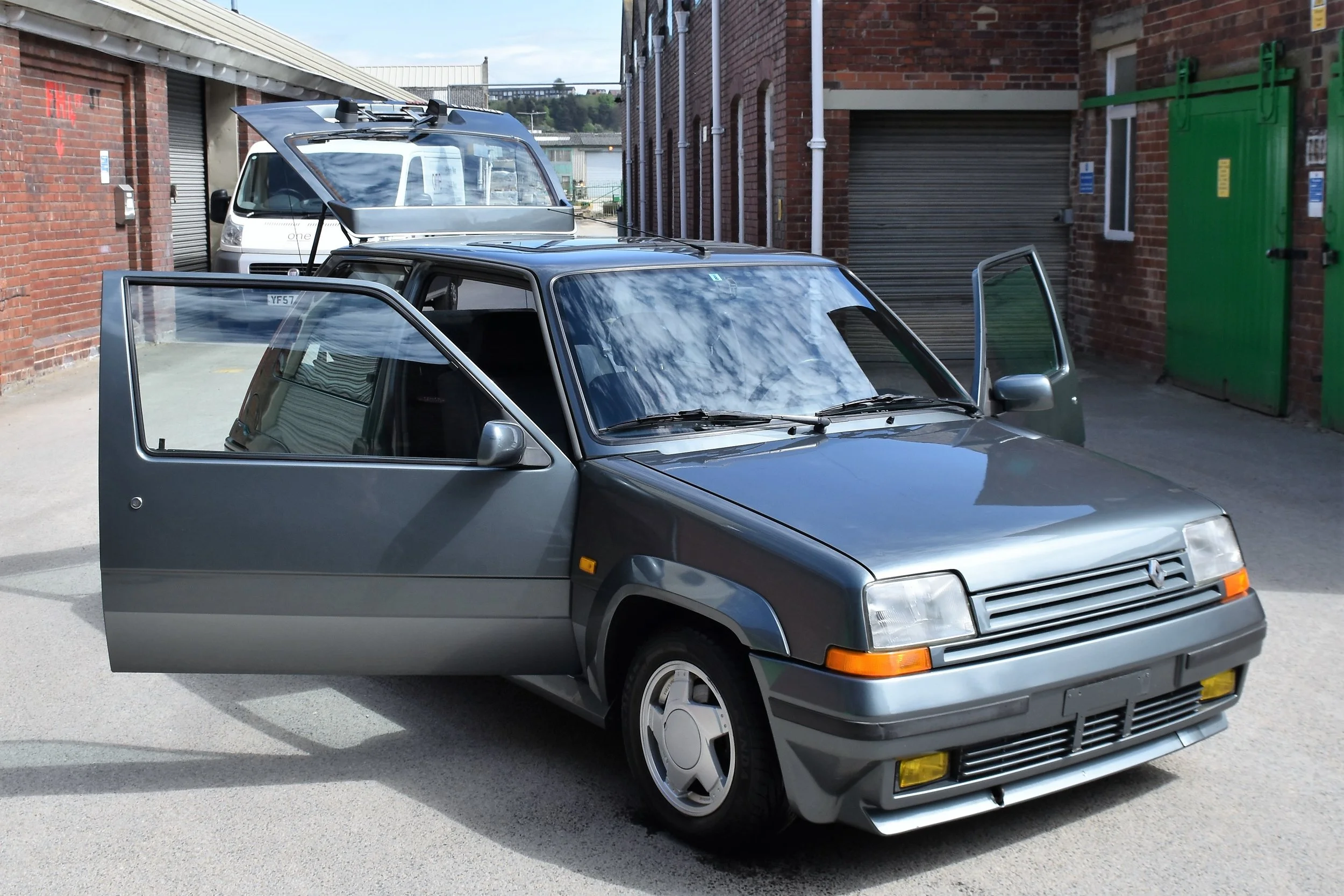Renault 5 5.JPG