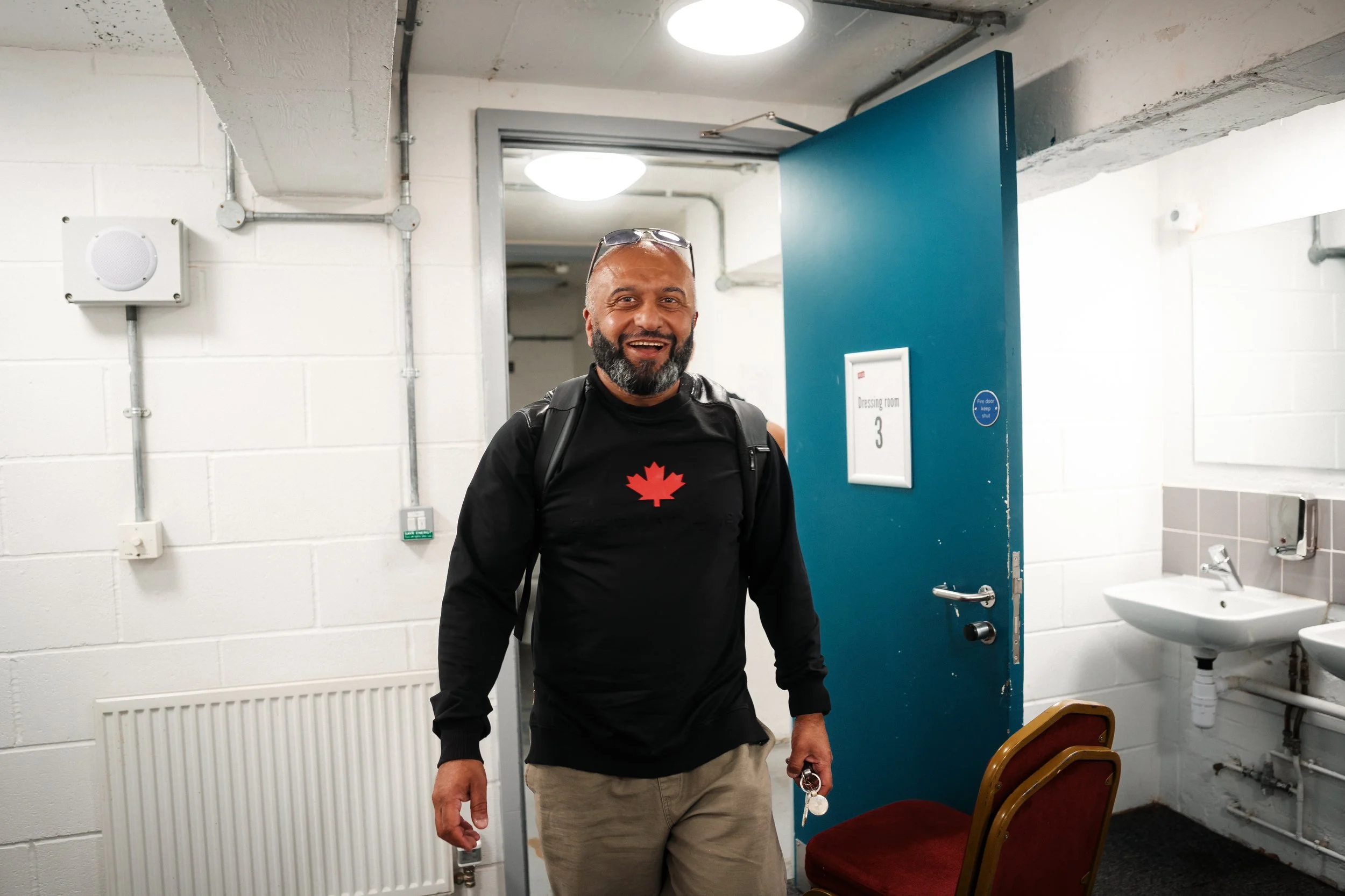 Altaf Sarwar - Luv Entertainment by Haris Ahmed, London Documentary Photographer