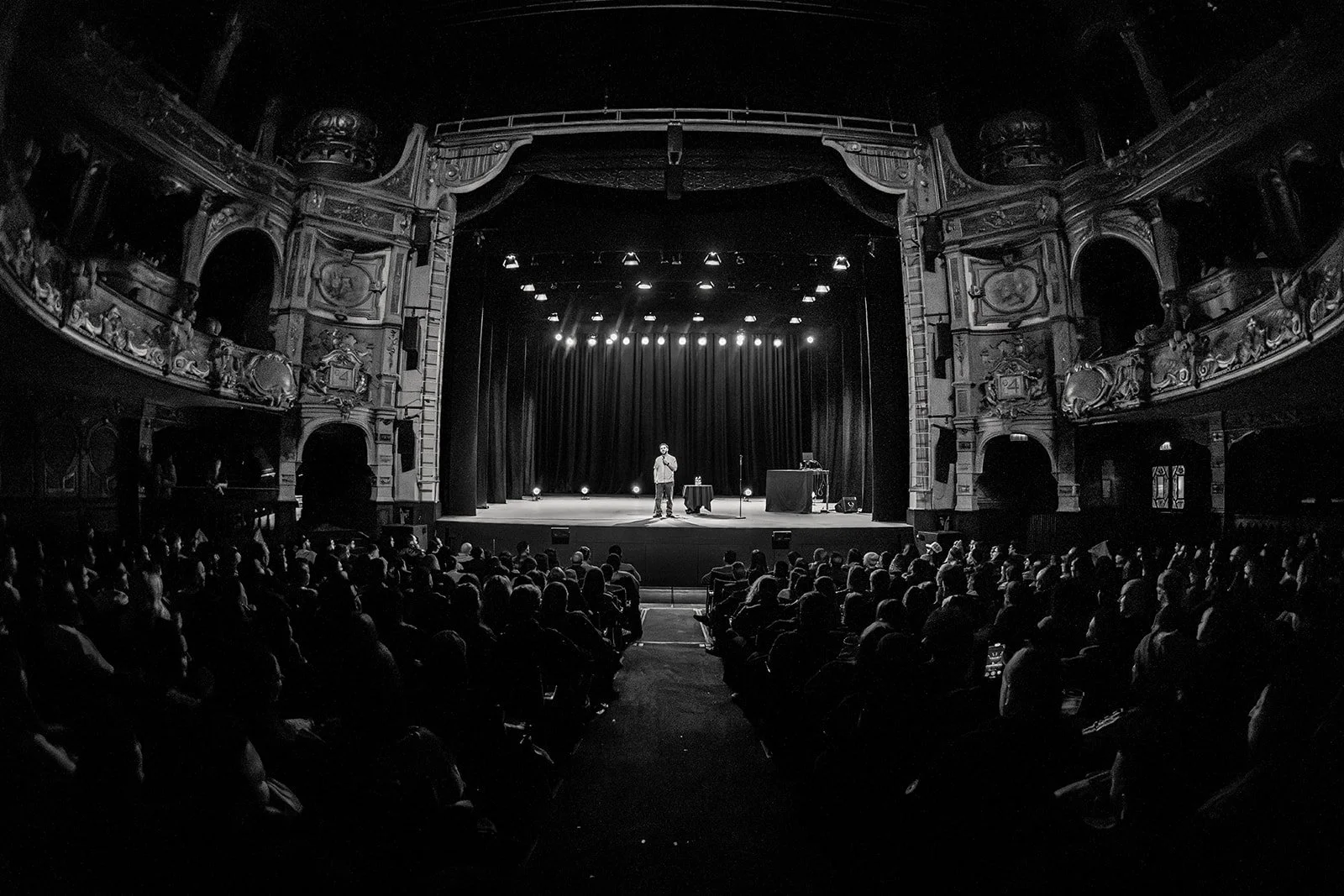 Muhsin Yesilada at Hackney Empire. London Documentary Photography by Haris Ahmed
