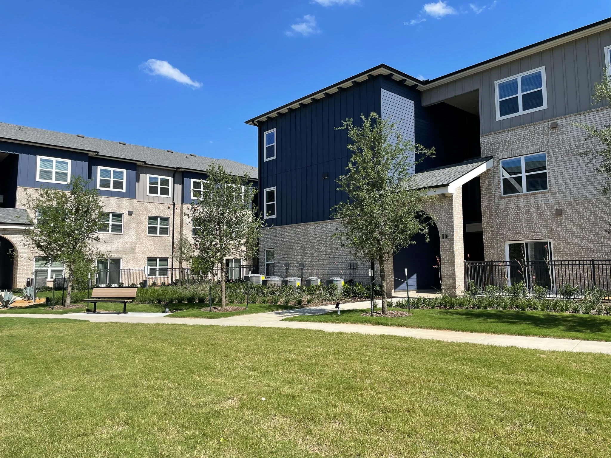 MF LR-22075-Range West-Saginaw-Small-03.jpg