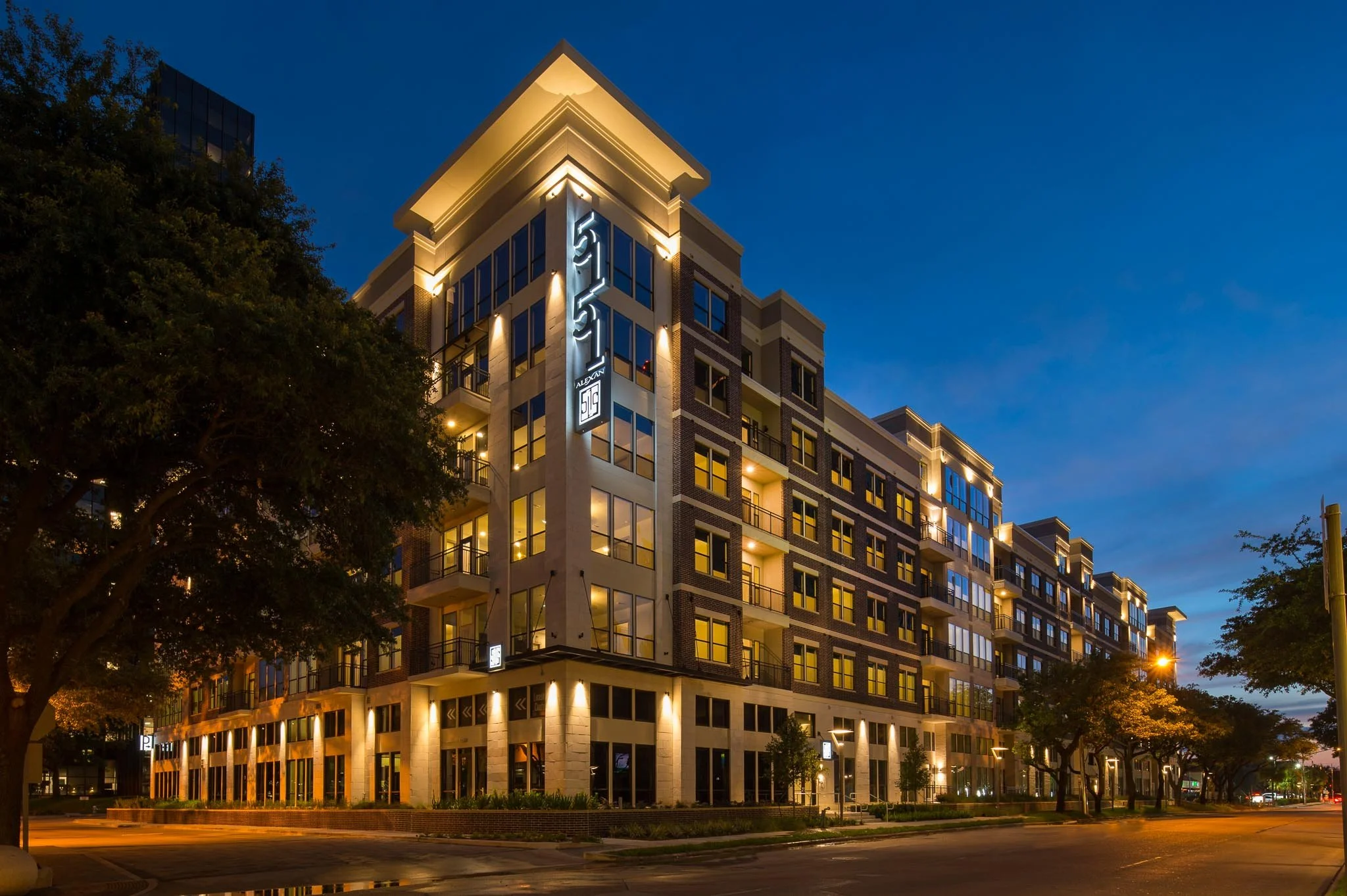 MF MR-14347-Alexan 5151-CREDIT Courtesy of Trammel Crow Residential-Small-11.jpg