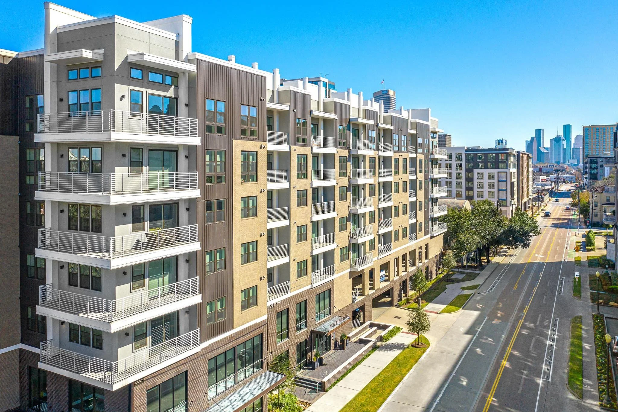 MF MR-Alta River Oaks-Photos Courtesy of Wood Partners-Small-2.jpg