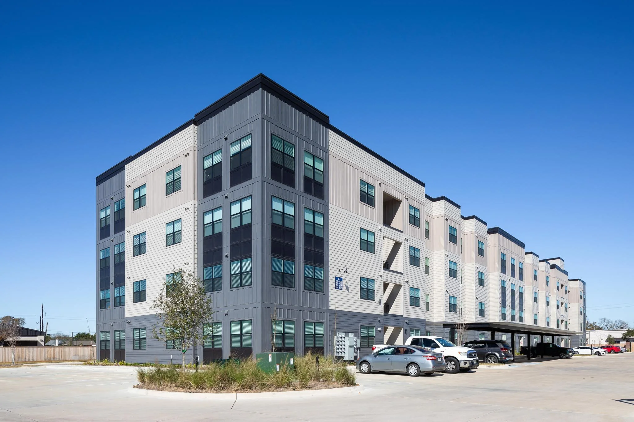 MF MR-19046-Prose Silber-Small-4 © Sean Fleming Photography.jpg