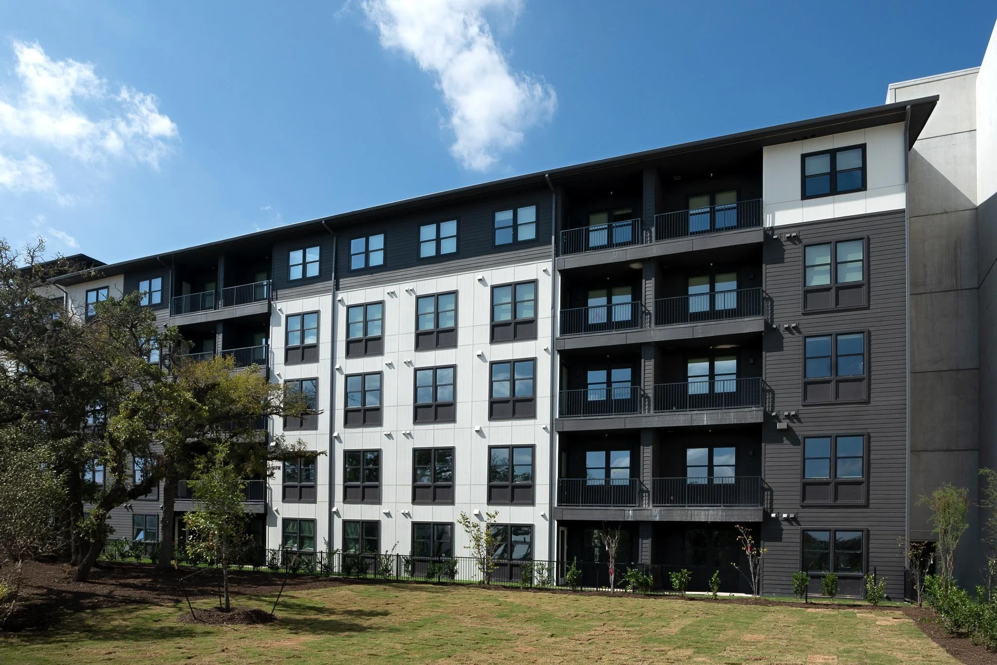 MF LR-20043-Carrington at Oak Hill-Austin Vega 2-Small-03.jpg