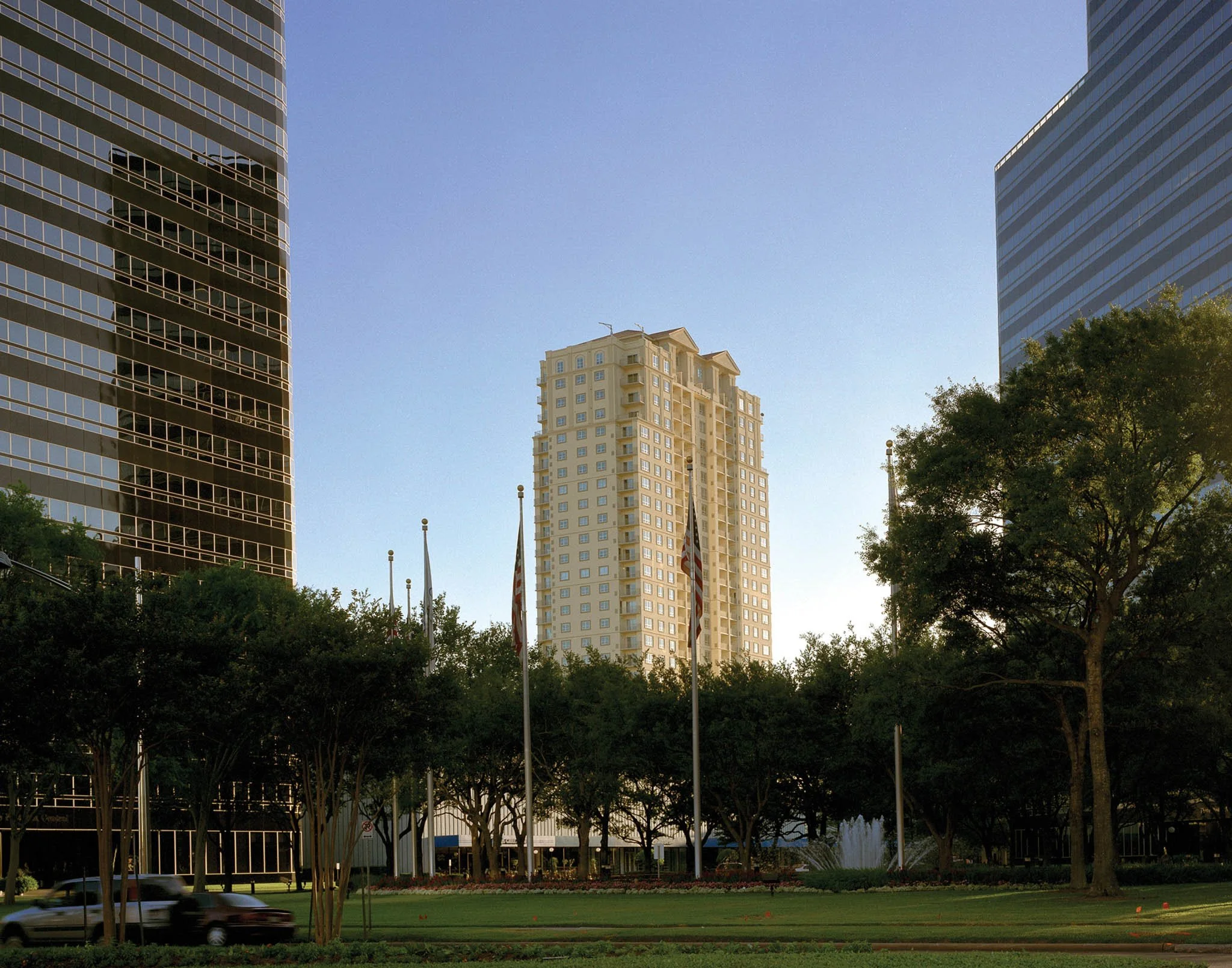 MF HR-02031-Dominion Post Oak-CREDIT Richard Payne FAIA-Small-2.jpg