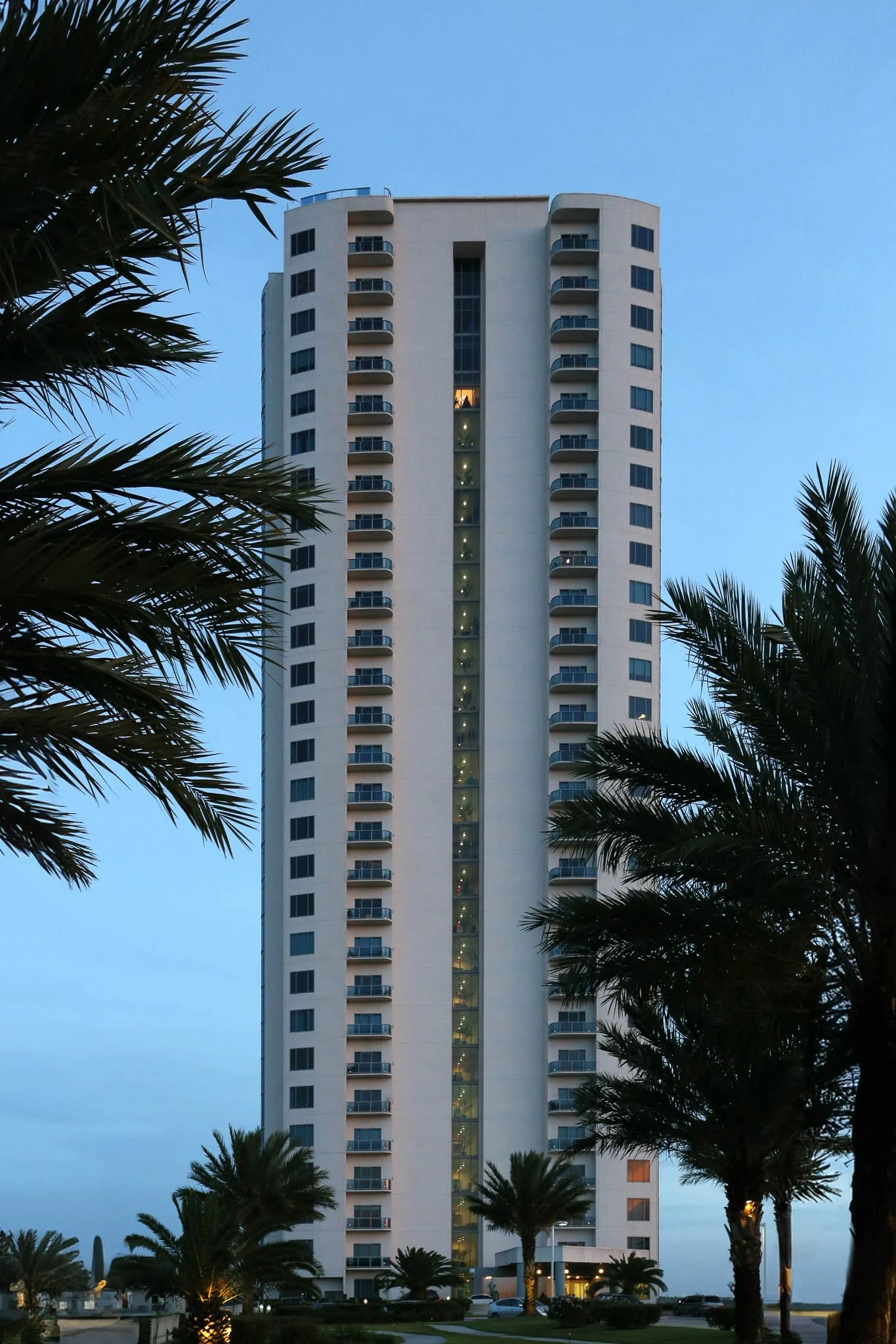 MF HR-07011-Endeavour-Small-4.jpg