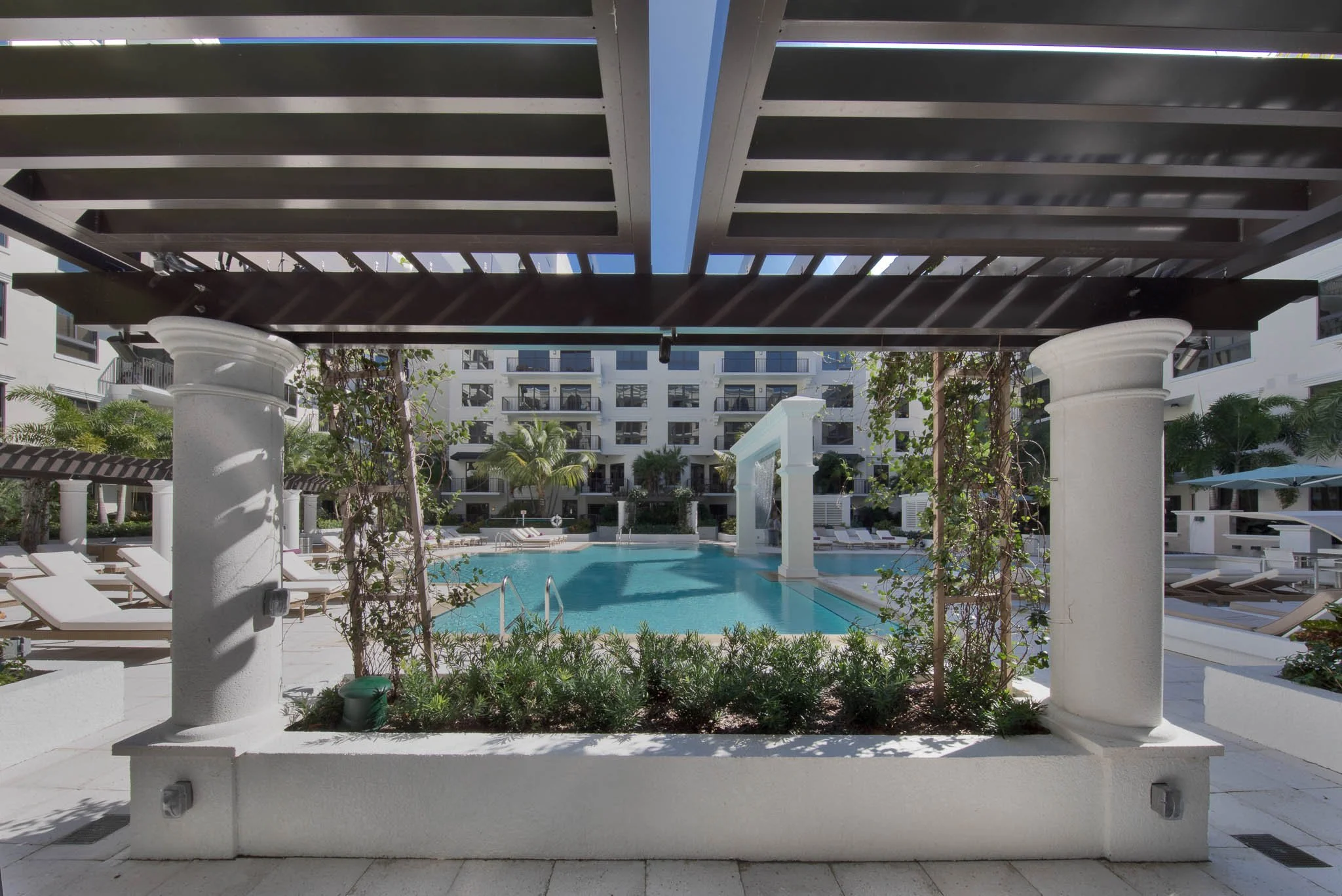 MF HR-13325-Joya-CREDIT Cheryl Stieffel At Sign Miami in Focus-1-Small.jpg