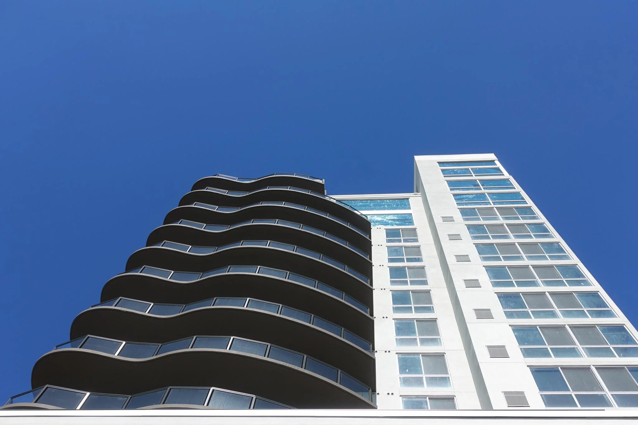 MF HR-18042-Escape at Harbor Point-Small-09.jpg