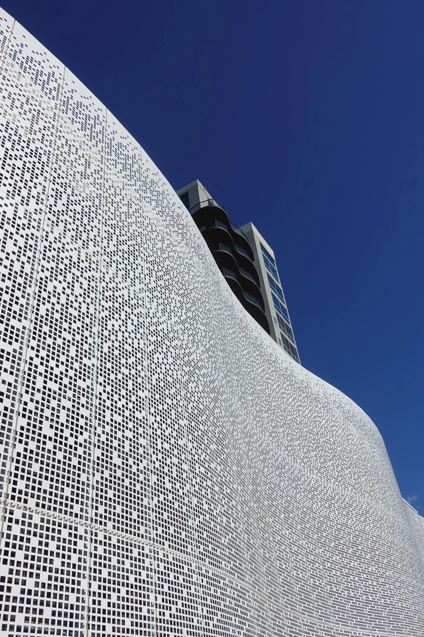 MF HR-18042-Escape at Harbor Point-Small-14.jpg