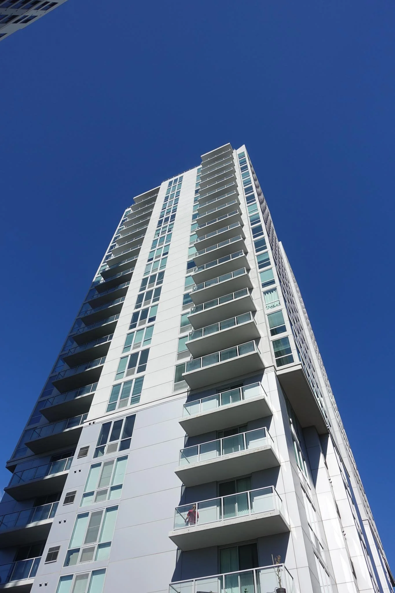 MF HR-18042-Escape at Harbor Point-Small-17.jpg