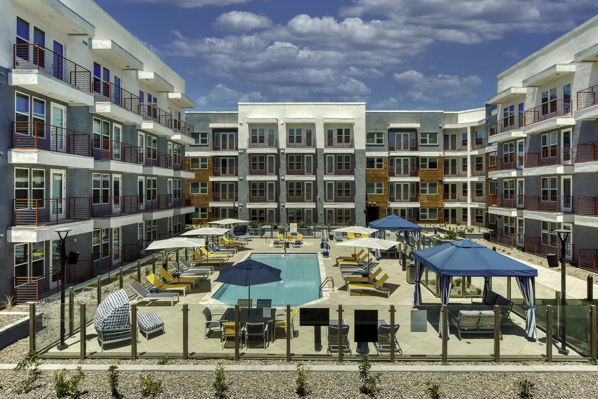 MF MU-17127-Centra-Web-3.jpg